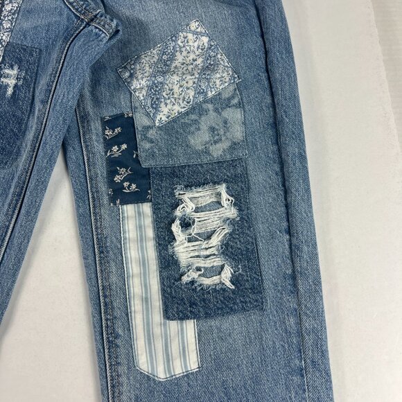 American Eagle Jeans Women's 0 Reg Mom Straight Blue Patchwork Distressed Denim - Picture 3 of 16